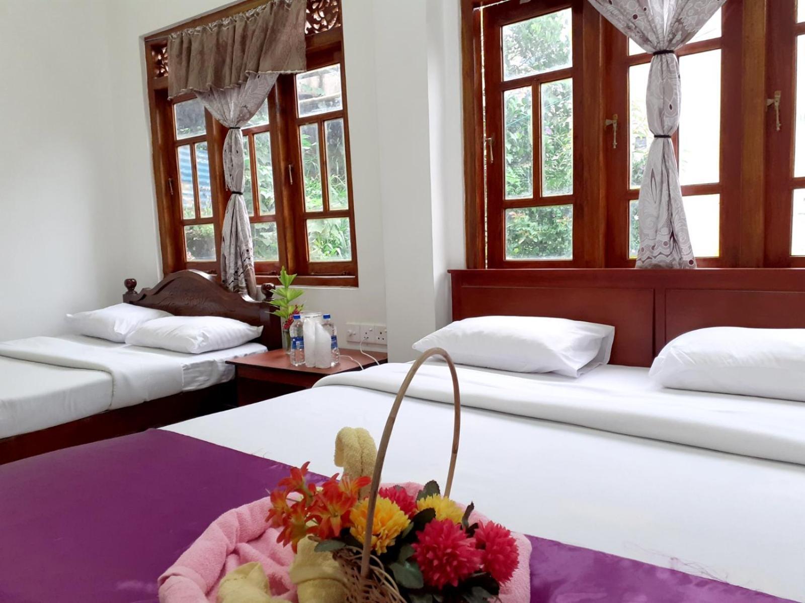 נלת'אניה Subash Hotel מראה חיצוני תמונה