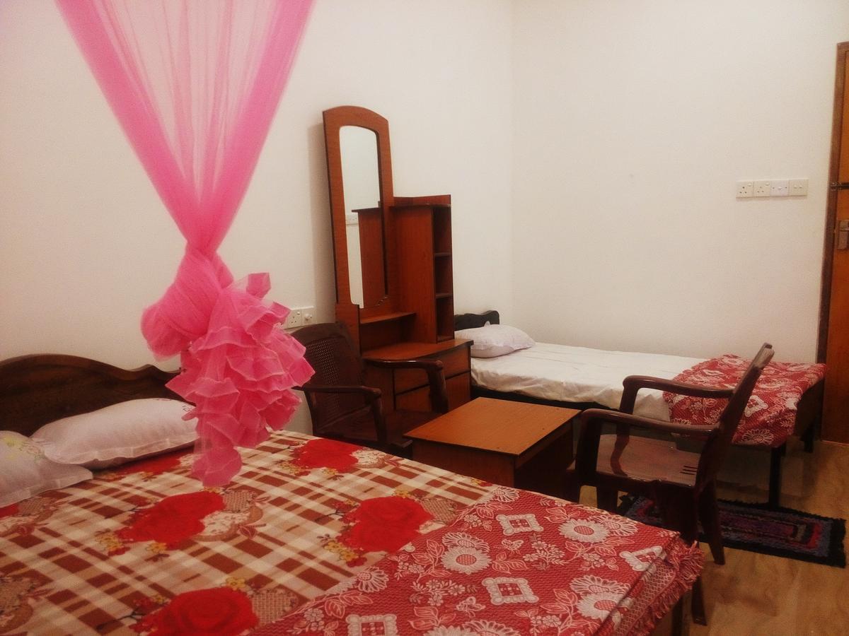 נלת'אניה Subash Hotel מראה חיצוני תמונה