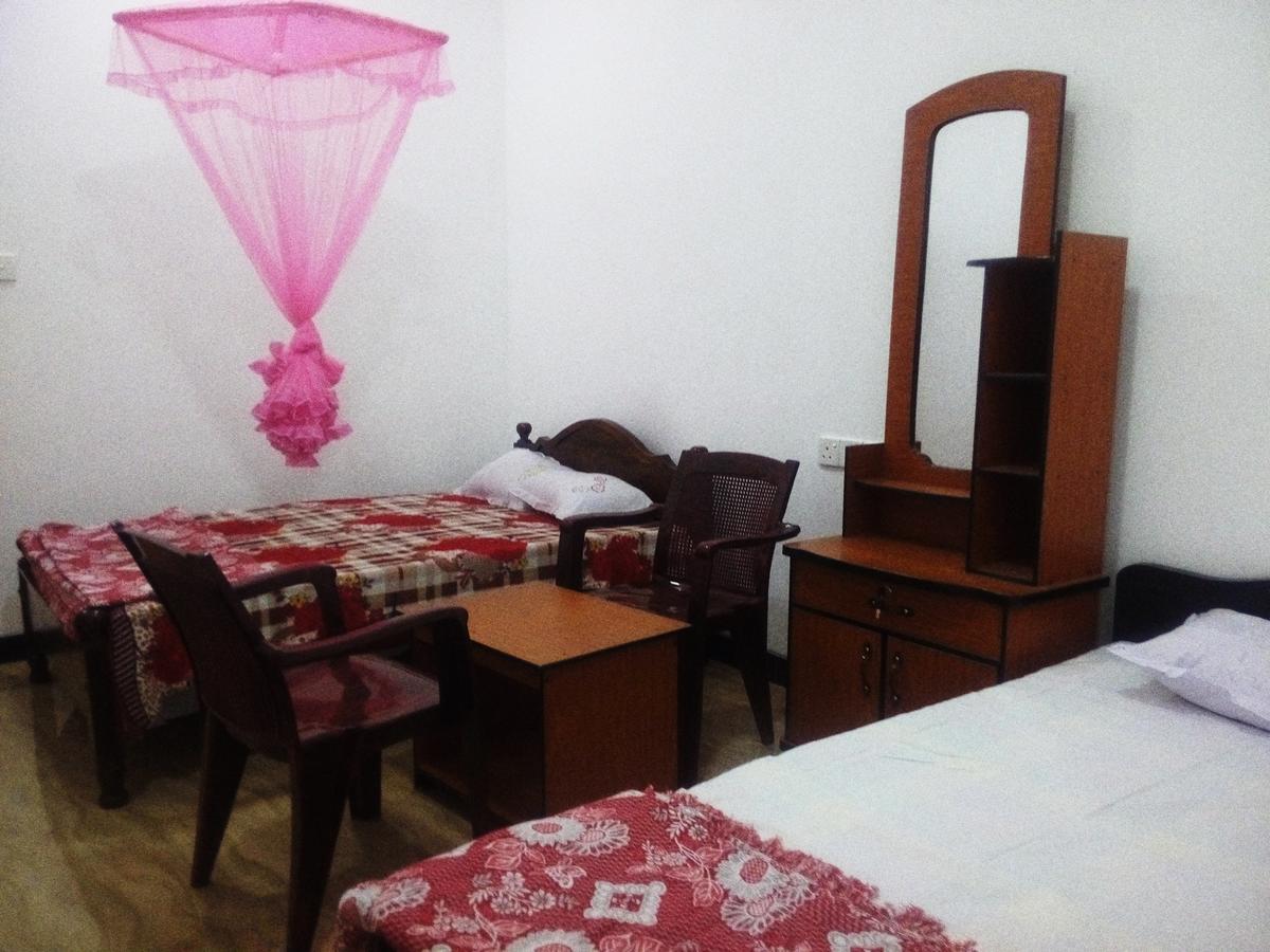 נלת'אניה Subash Hotel מראה חיצוני תמונה