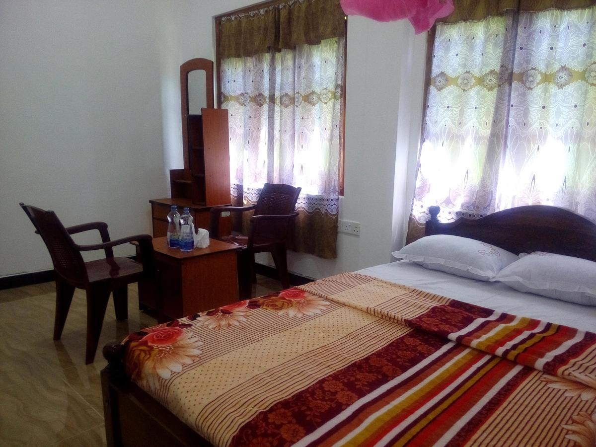 נלת'אניה Subash Hotel מראה חיצוני תמונה
