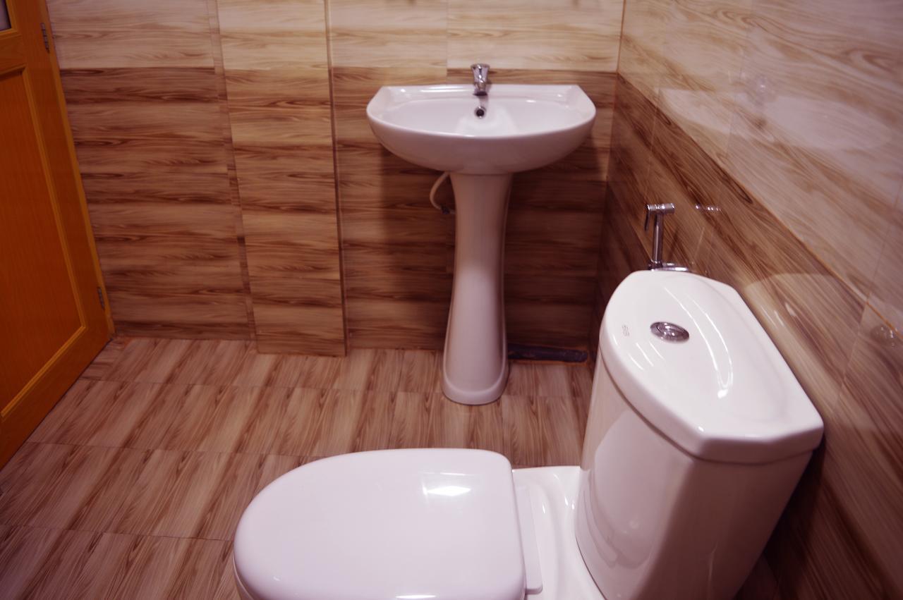 נלת'אניה Subash Hotel מראה חיצוני תמונה